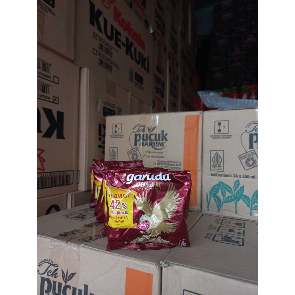 

pcs garuda kacang kulit 17 gram 1 renceng isi 10 pcs