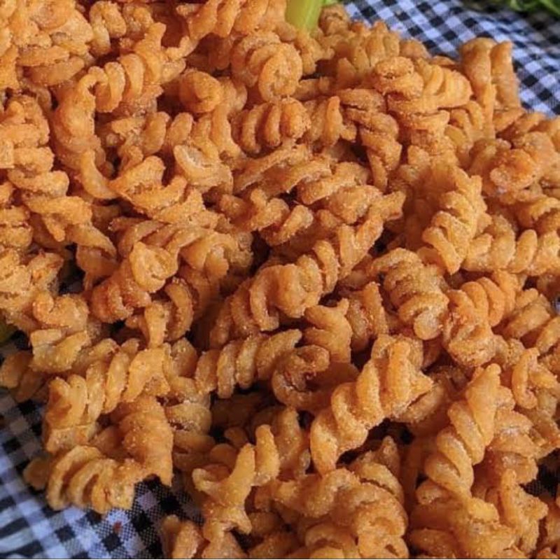 

Makaroni Spiral/Makaroni Ulir/Makaroni kriting/makaroni pedas asin/makaroni 200 gram