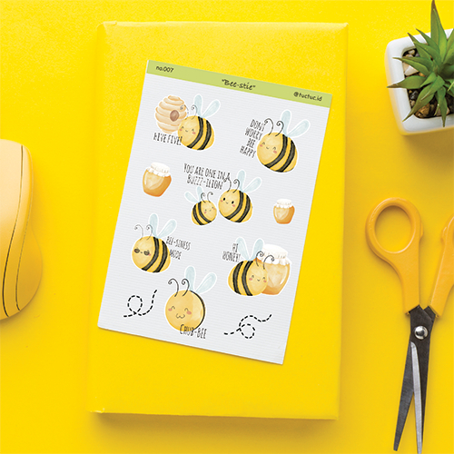 

✨tuctuc.id✨ Stiker UV BEE STIE no.007 lebah lucu | bisa custom desain