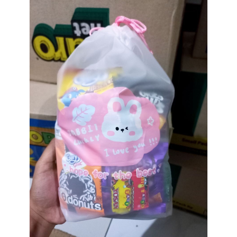 

PARCEL SNACK ULANGTAHUN PAKET SUSU MILKU FREE KARTU UCAPAN