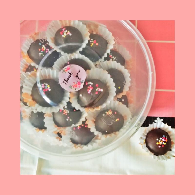 

Cookies Coklat tabur manik