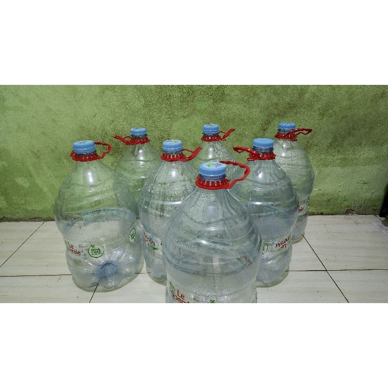 

Galon Le Mineral Kosong