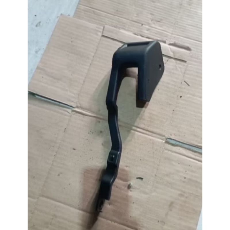 32112 - KZR -600 TUTUP SENSOR SPEED / PROTECTOR SPEED SENSOR VARIO 125  F1 VARIO OLD ORIGINAL