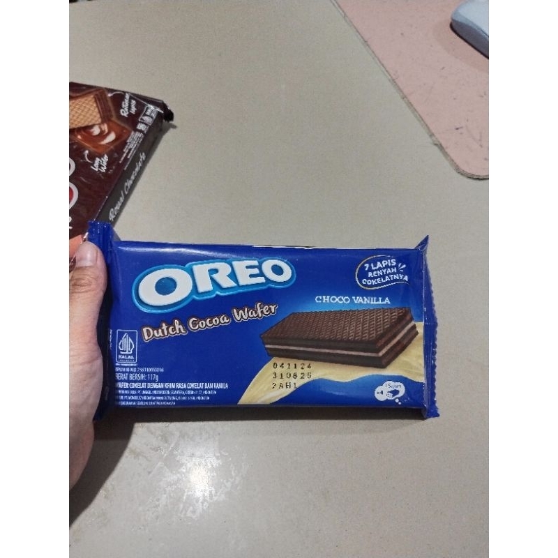 

Oreo wafer 117 gram