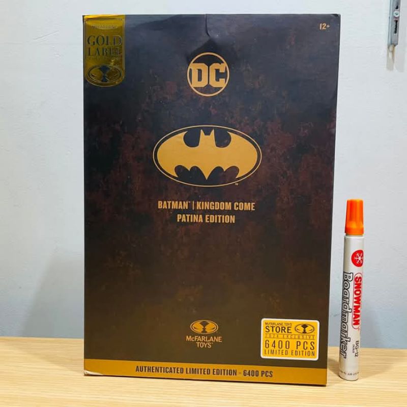 mainan action figure mcfarlane batman kingdom come patina edition authrnticated limited edition 6400