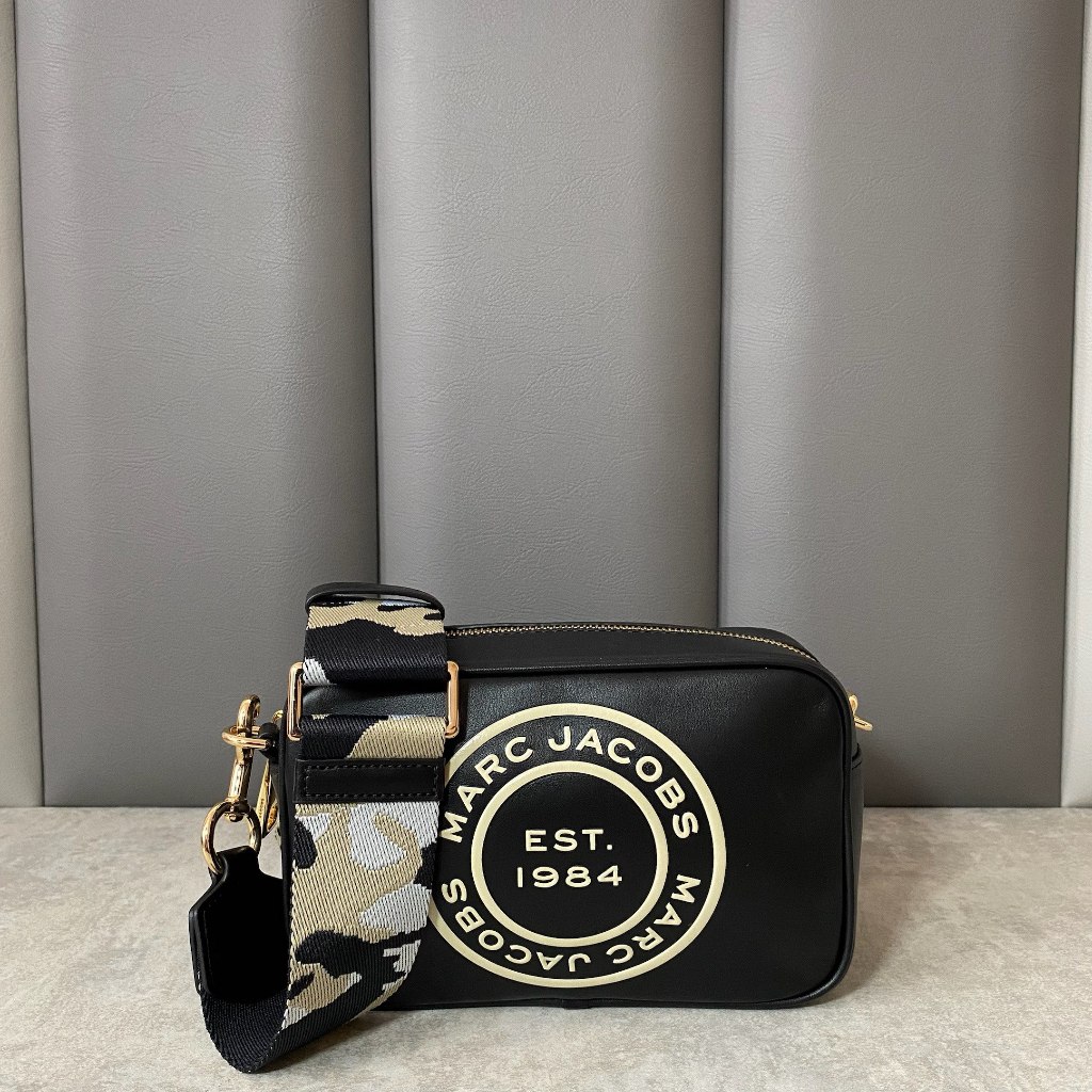 Marc Jacobs Flash Crossbody