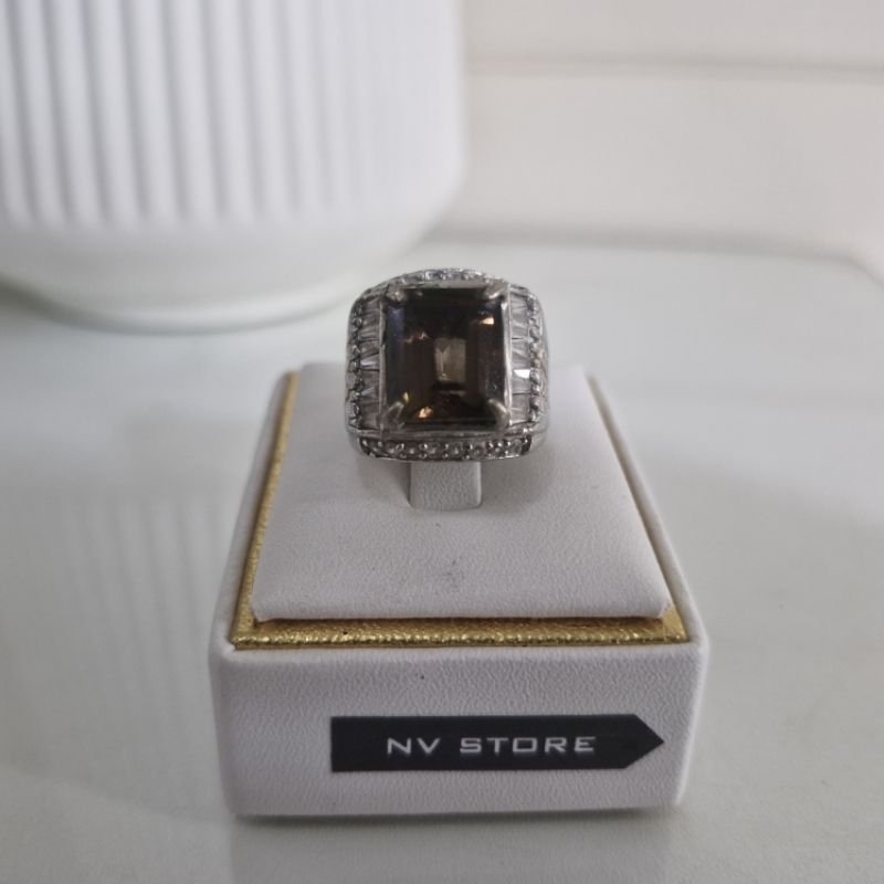 Batu Kecubung Asap (Smokey Quartz)