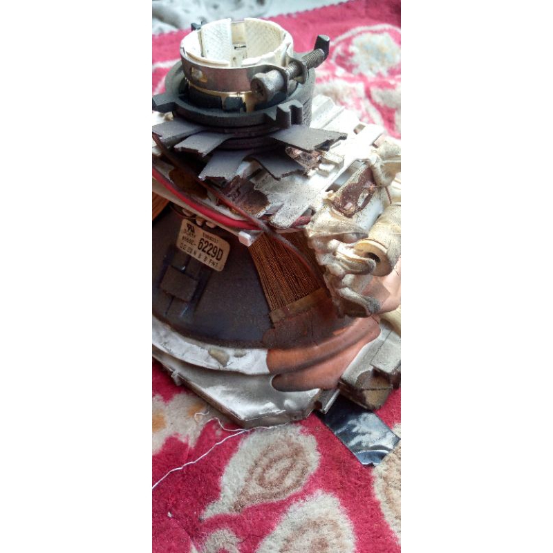 yoke,konde TV tabung slim 21inc Polytron