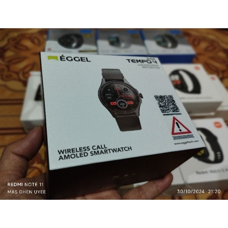 Eggel Tempo 4 active amoled display