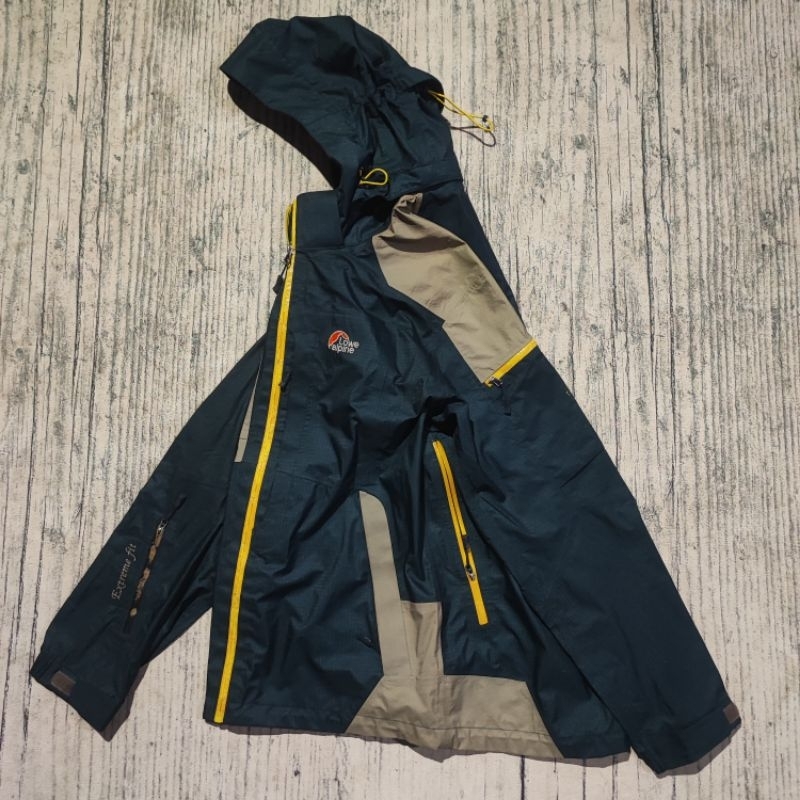 Jaket Outdoor Lowe Alpine Gorpcore