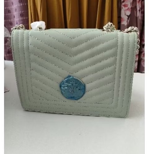 Tas guess tali rantai.