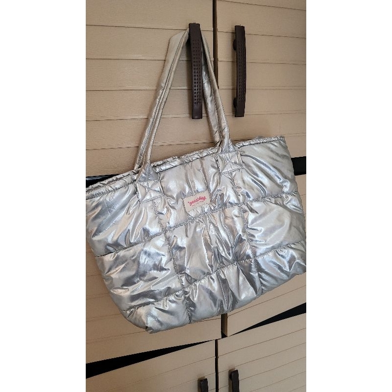puffy bag silver