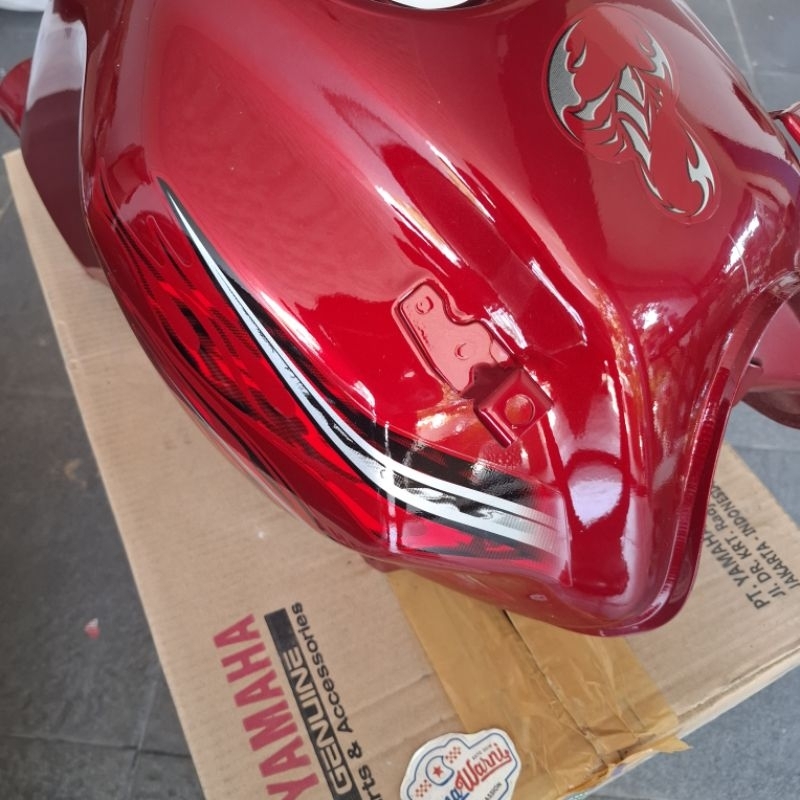 Tangki tanki bensin Scorpio Z new robot merah maroon marun 2012 | 54D-F4100-40