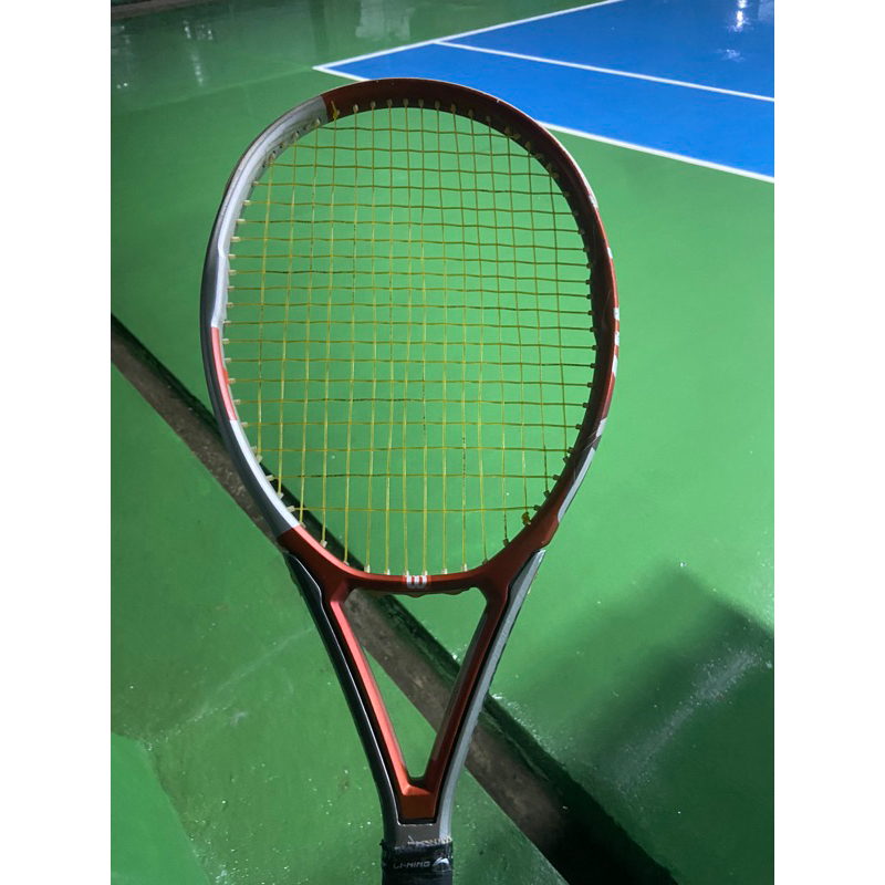 PRELOVED RAKET TENNIS WILSON TRIAD 6