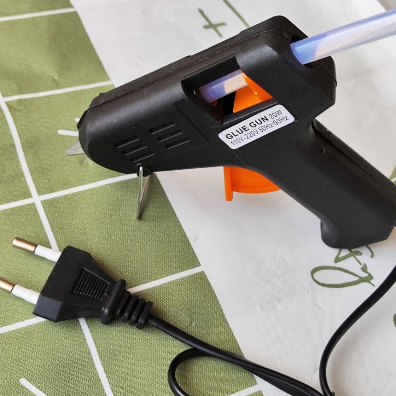 

Lem Tembak Lem Serbaguna Lem Bakaar Lem Plastik Lem manik manik Lem Kerajinan tangan