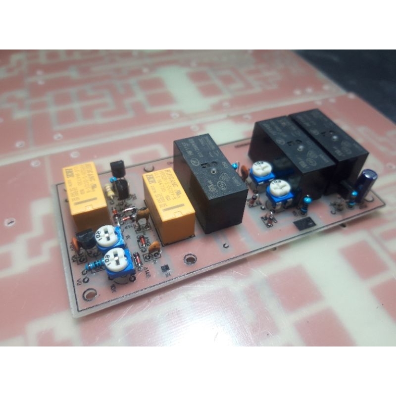 SENSING RF  BOSTER 2M FM HF  + Protek input