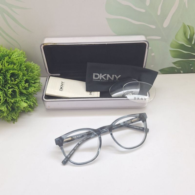 kacamata DKNY original Preloved LikeNew