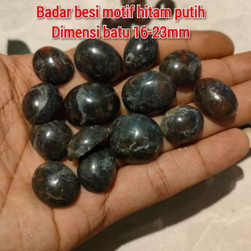 BATU SAJA BADAR BESI MOTIF PUTIH HITAM NEMPEL MAGNET