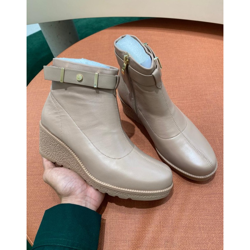 Sepatu wanita boots everbest original - junida