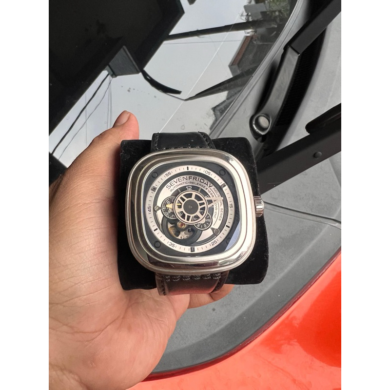 seven friday watch p1b