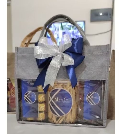 

Hampers Bag cookies dan snack