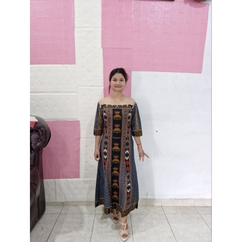 dress tile motif etnik mewah