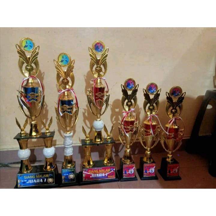 PIALA LOMBA MERPATI KOLONG