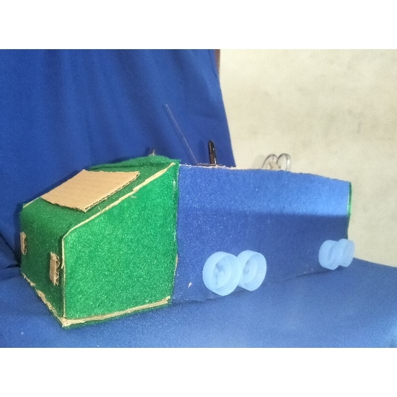 

Tempat Pensil Mobil-Mobilan