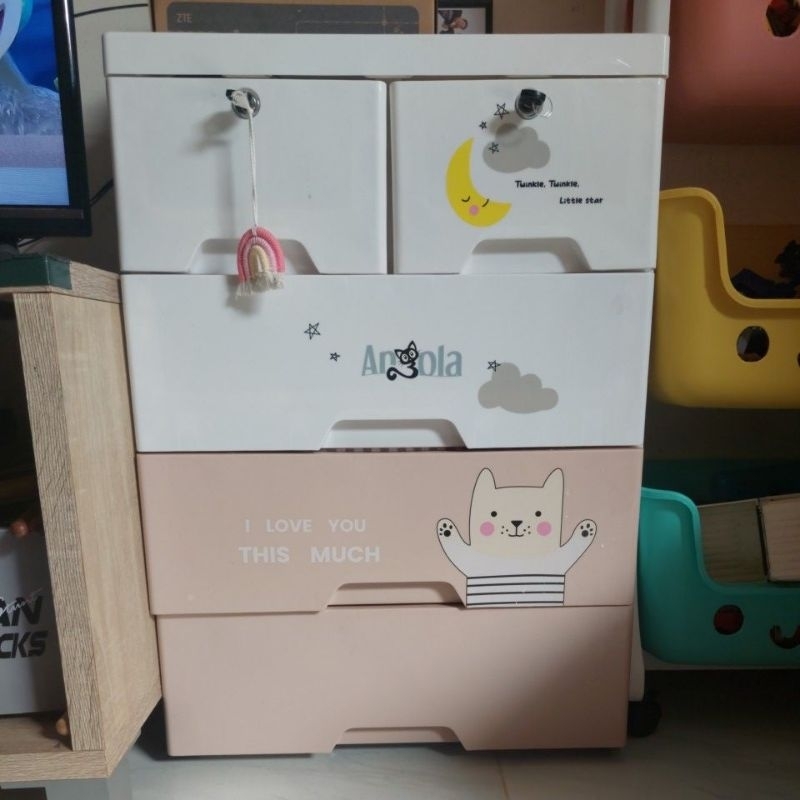 Angola Lemari Plastik 4 Tingkat