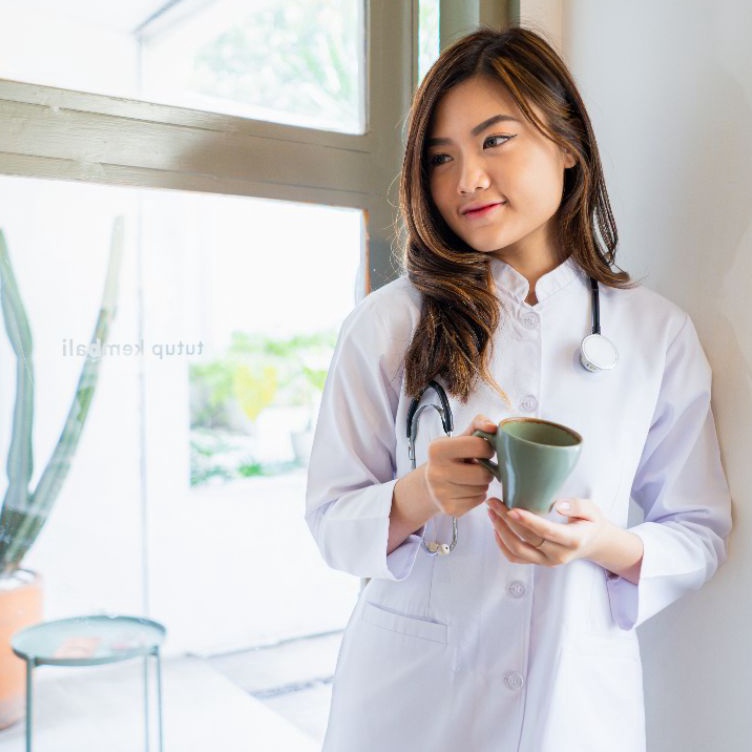 LINCURT  Baju Perawat Putih Set Klinik Rumah Sakit Wanita Lengan Panjang