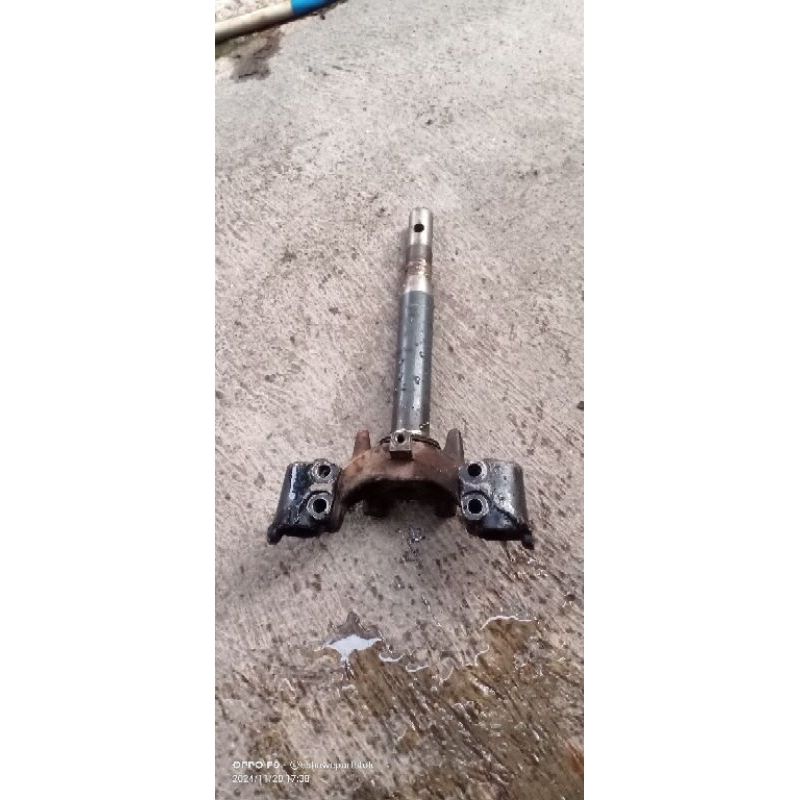 segitiga sok depan triple T Astrea grand