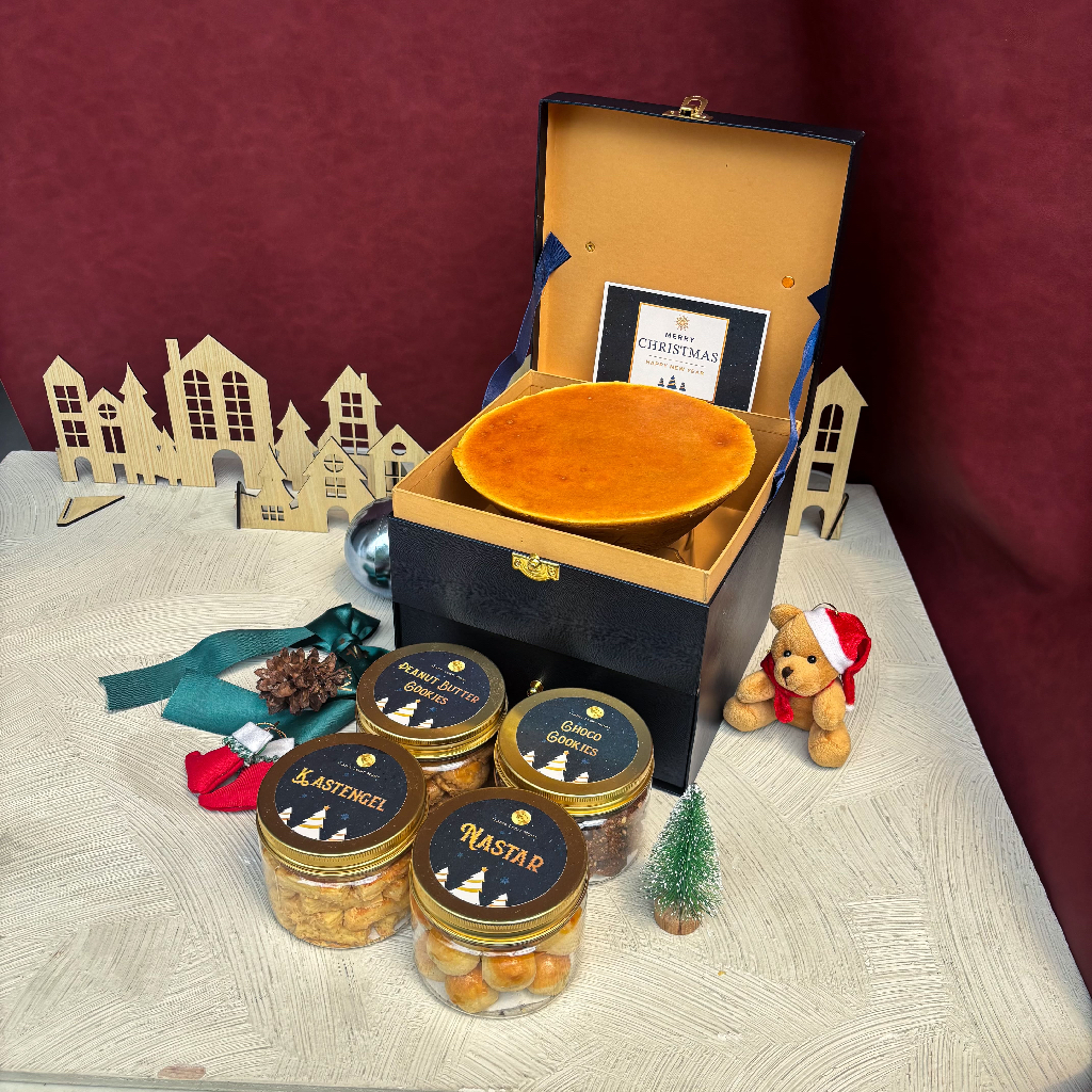 

NOEL BOX | Christmas Hampers - Lapis Legit Mom