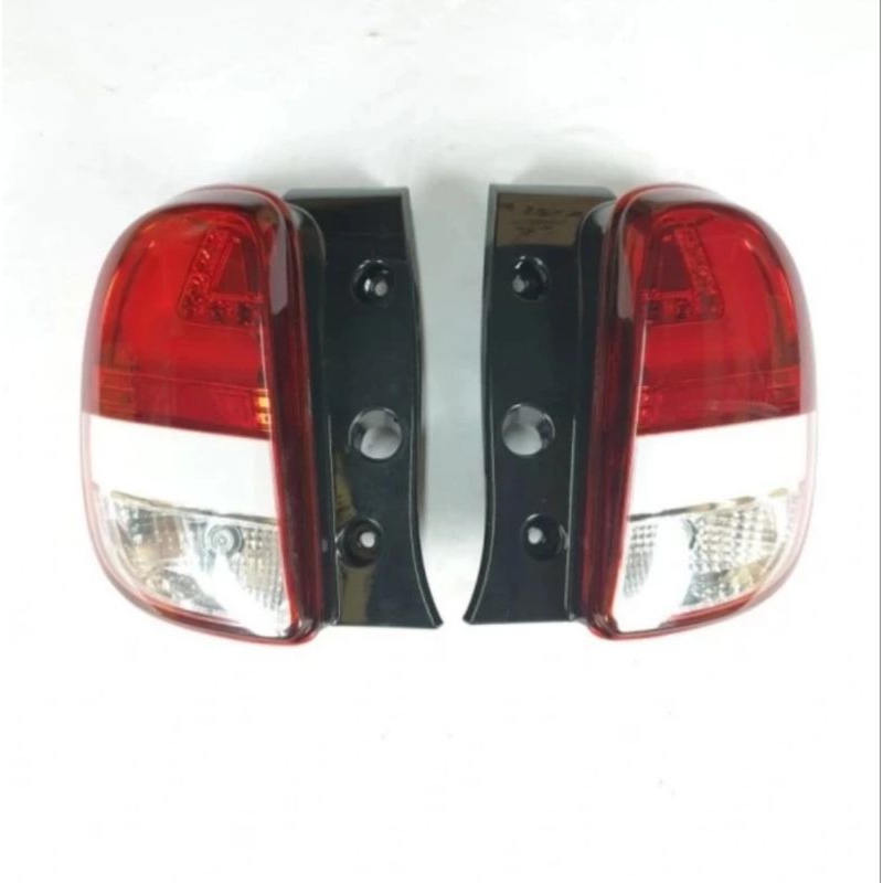 stoplamp nissan march 2010 red