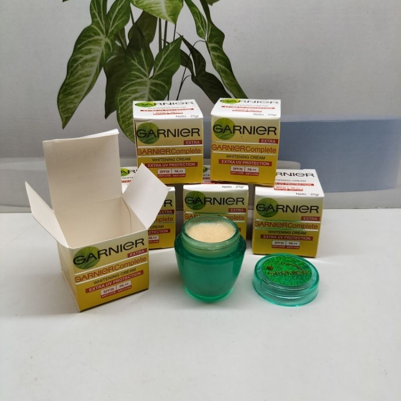 6 PCS CREAM PELEMBAB GARNIER GENTONG