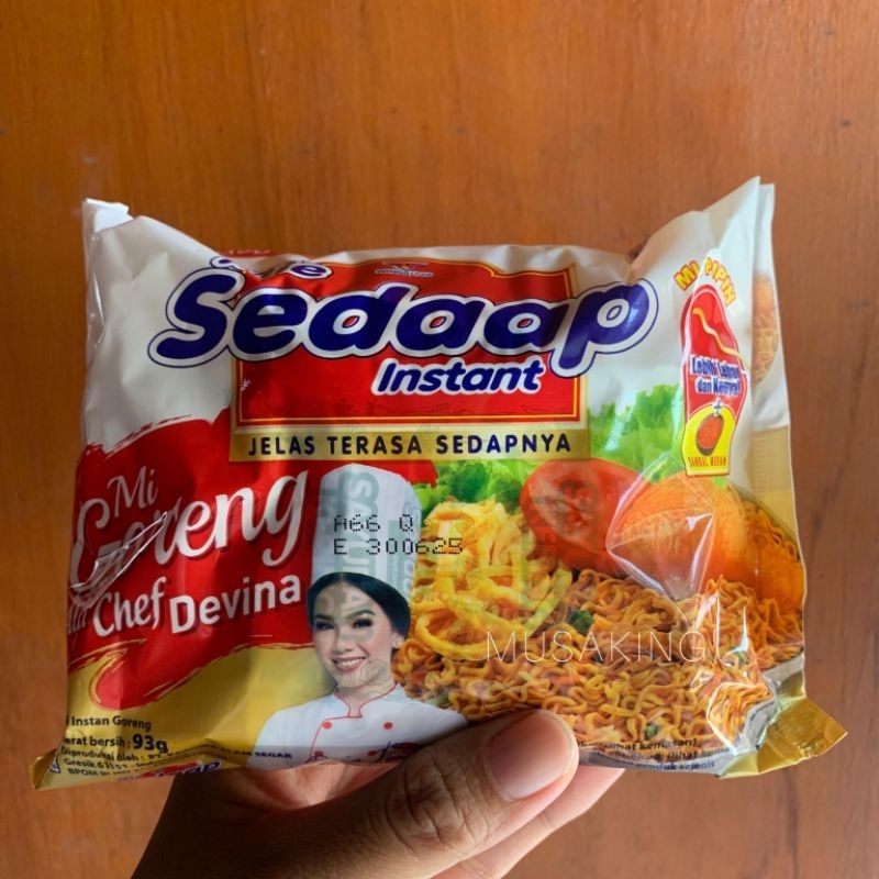 

Mie Sedaap Mie Goreng Ala Chef Devina 93gr
