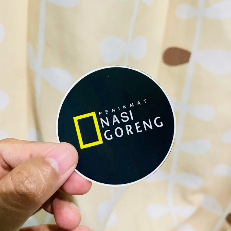 

Stiker PENIKMAT NASI GORENG | Stiker Kata kata | Stiker Helm | Sticker Waterproof