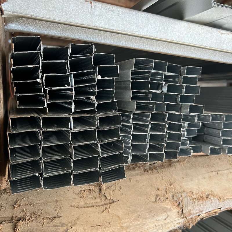 Hollow Galvalum/Gypsum 4x2 0,3mm