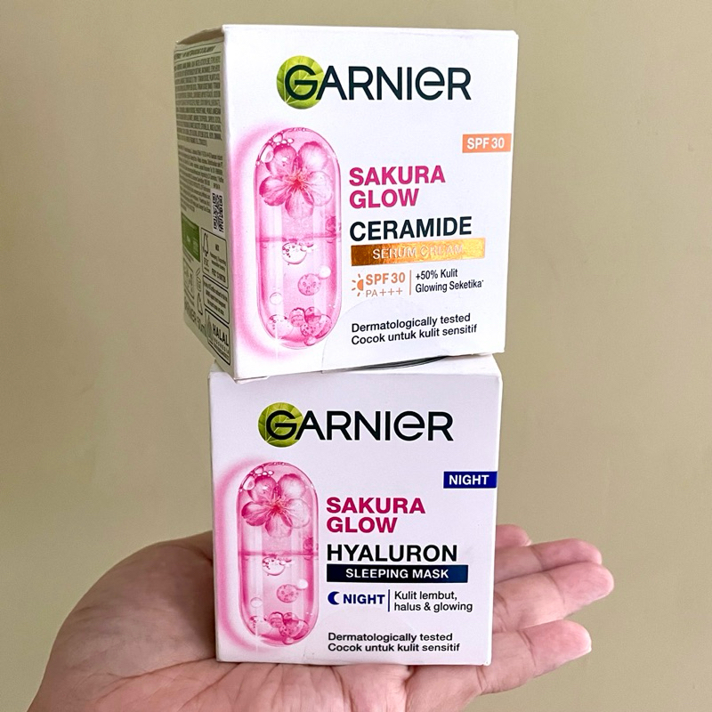 (1 PAKET ISI 2) GARNIER SAKURA GLOW CREAM SIANG DAN MALAM 50ml
