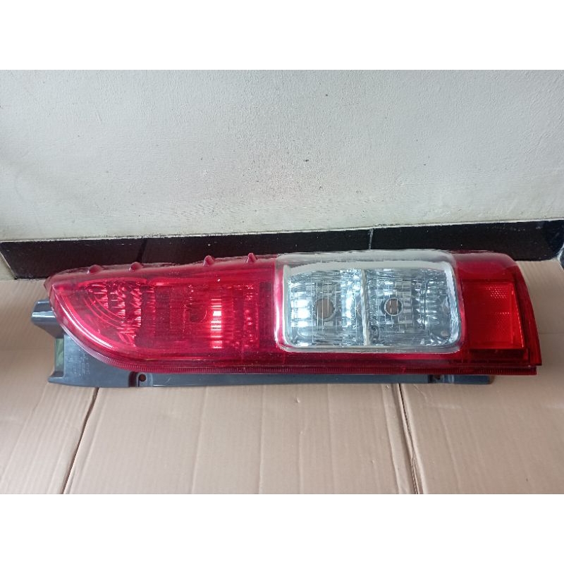 Stoplamp Lampu Belakang Hiace Commuter