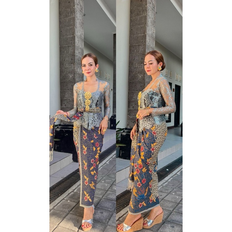 KODE W37V Kamen paris solo grade A set selendang original by Djuwita Kebaya