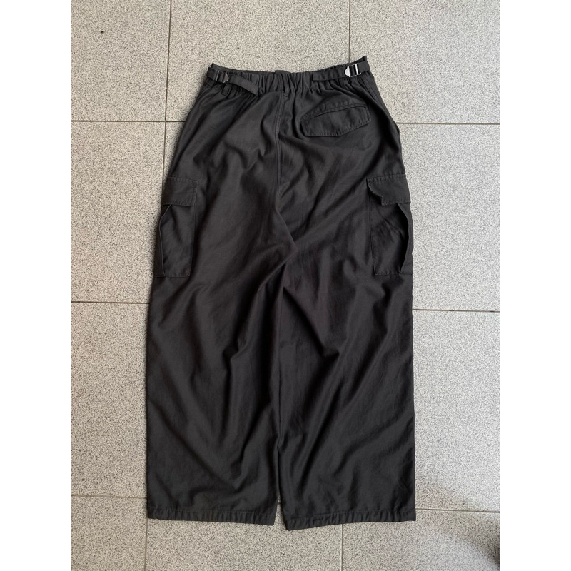 balloon pants