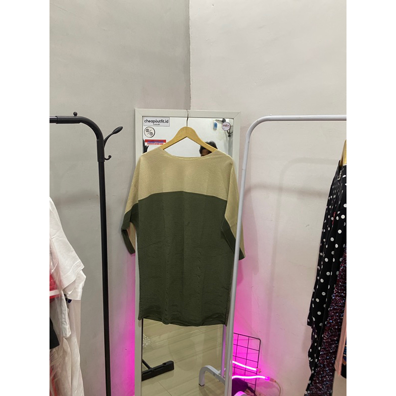 Pleatsme like Pleats Please Issey Miyake