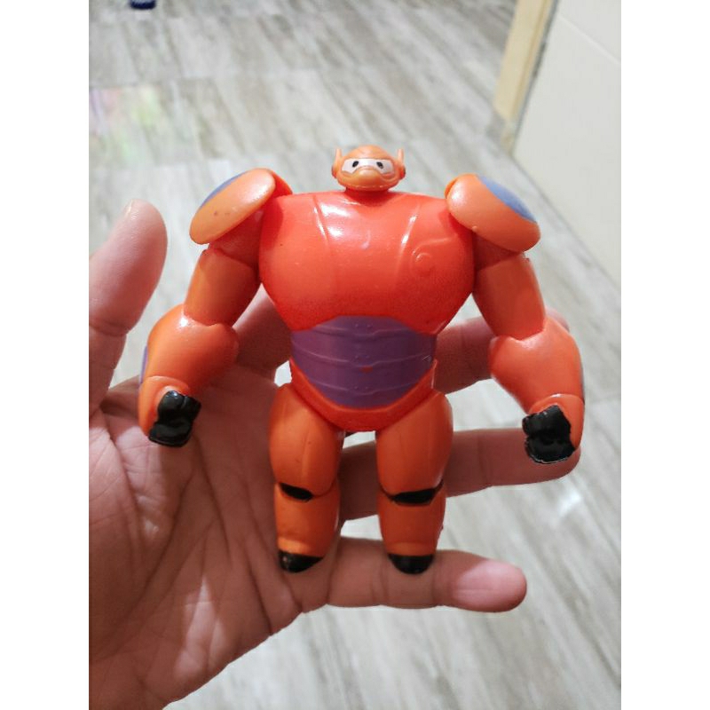 ACTION FIGURE FIGUR ORIGINAL ASLI DISNEY BAYMAX BIGHERO BIG HERO ARTIKULASI MERAH RED BANDAI