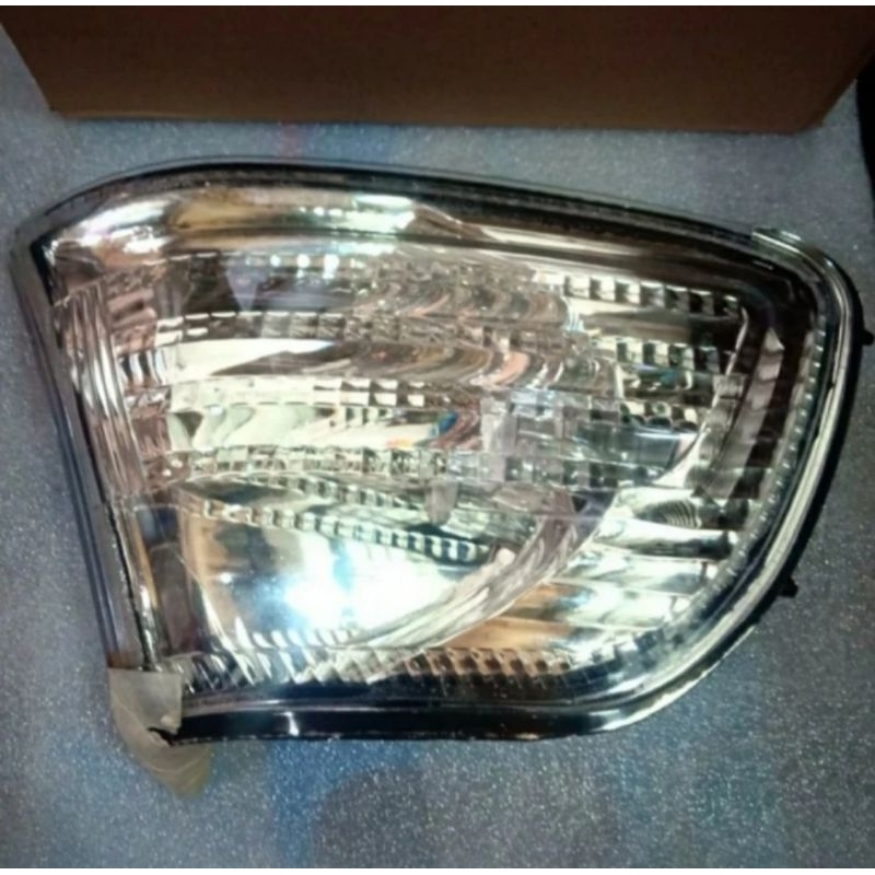 Lampu Sen/Sein Kijang Kapsul Krista 7K - Thn. 2003 keatas