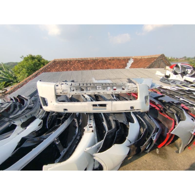 Bemper Depan Belakang Semua Tipe Mobil, Harga Tergantung Tipe Mobil