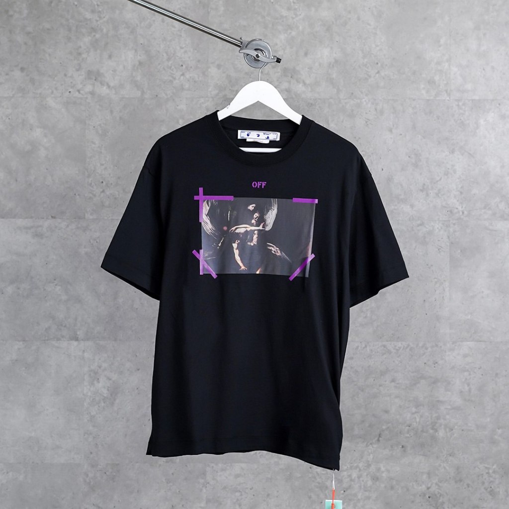 Kaos OFF WHITE CARAVAGGIO OPERA PURPLE ARROW BLACK TSHIRT 100% ORIGINAL