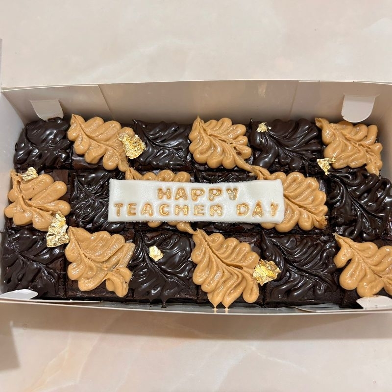 

brownies peanut & chocolate jam 20x10cm(bisa request tulisan)