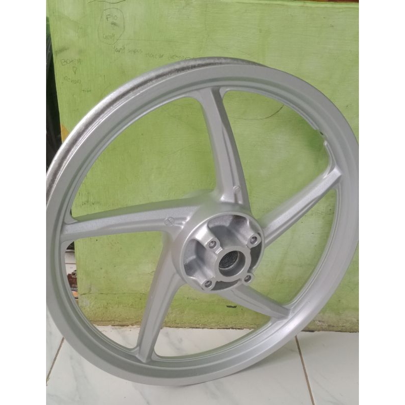 velg pelek racing BELAKANG Honda Supra x 125 copotan