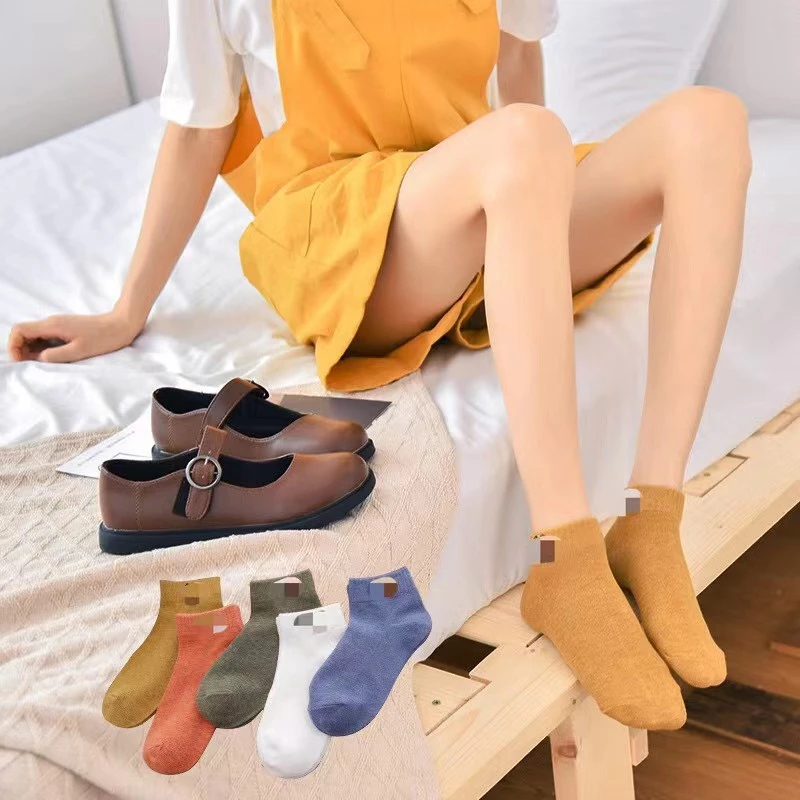 Kaos Kaki Fashion Unisex Motif Line Beruang Brown Wanita Pria Murah#1