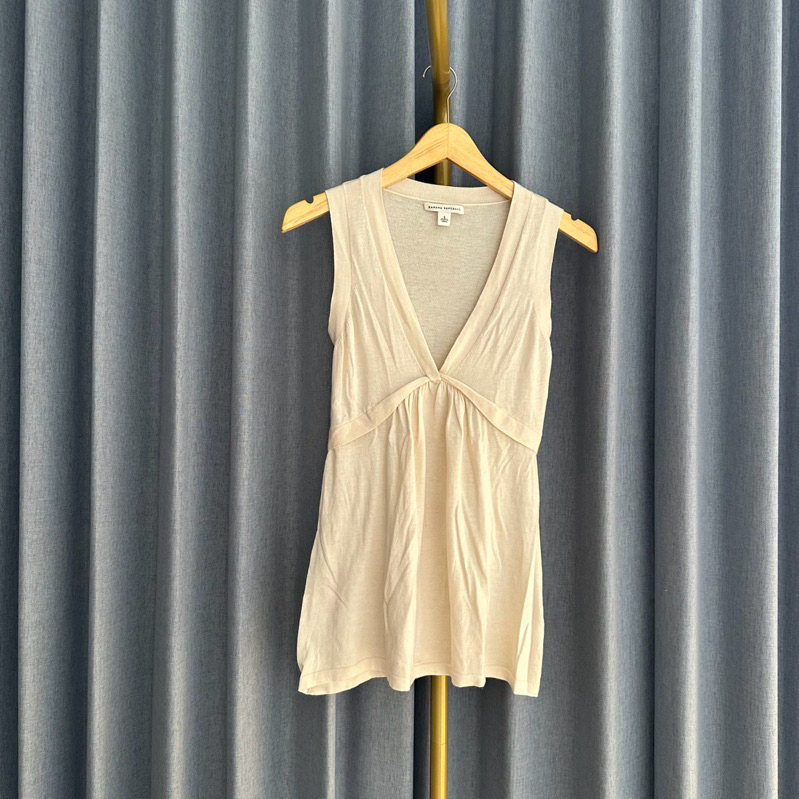 𝙋𝙍𝙀𝙇𝙊𝙑𝙀𝘿 Banana Republic authentic Cream Knit Wrap Blouse Tank Top Basic Simple Fashion Wanita Brand